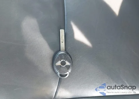 2005 Mini Cooper S from USA, damaged, VIN WMWRE33535TL14231